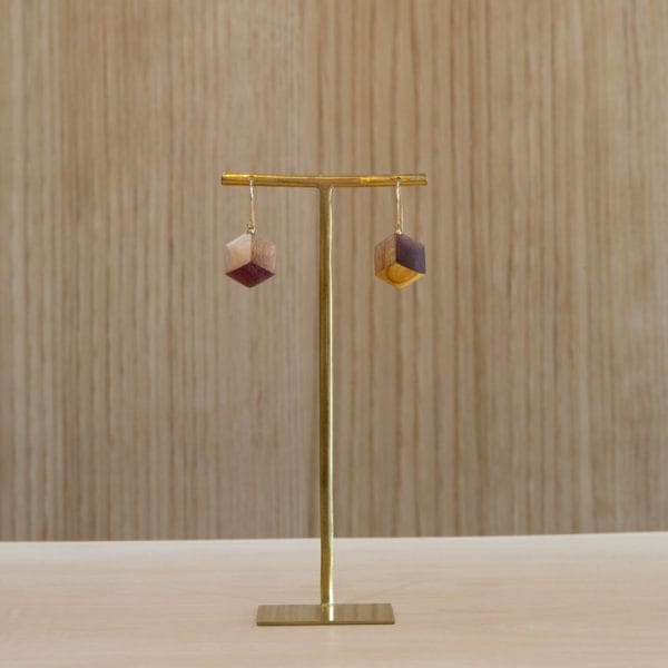 寄木のヘキサゴンピアス